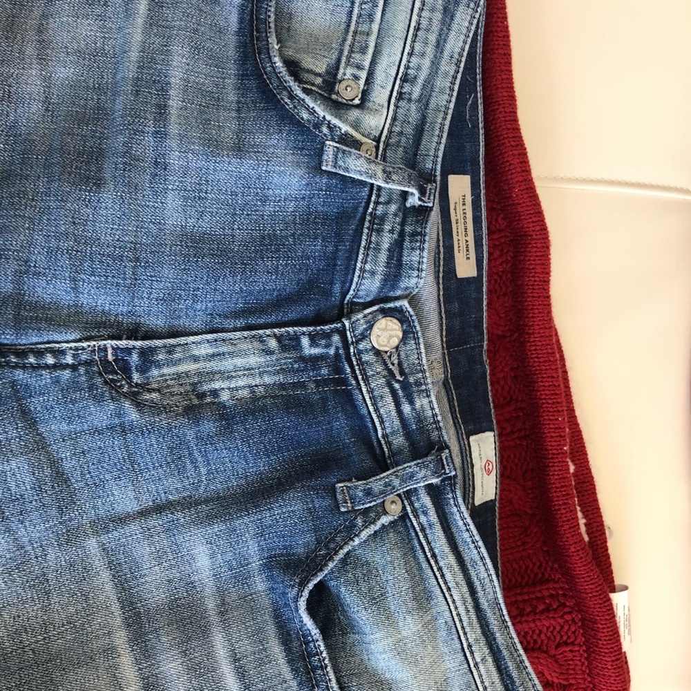 AG light wash ripped jeans 29 R - Picture 2 of 3